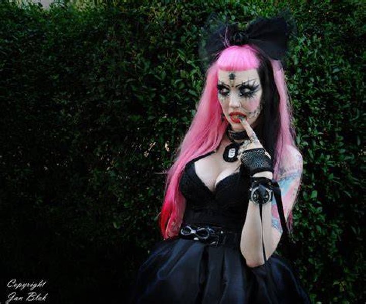 Adora Batbrat