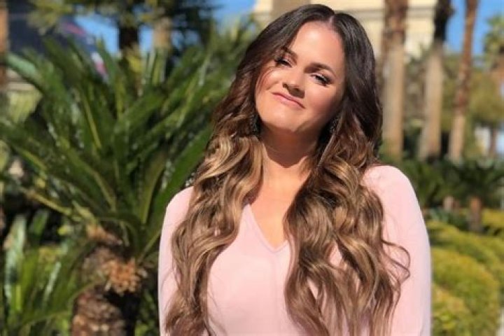 Bonnie Hoellein