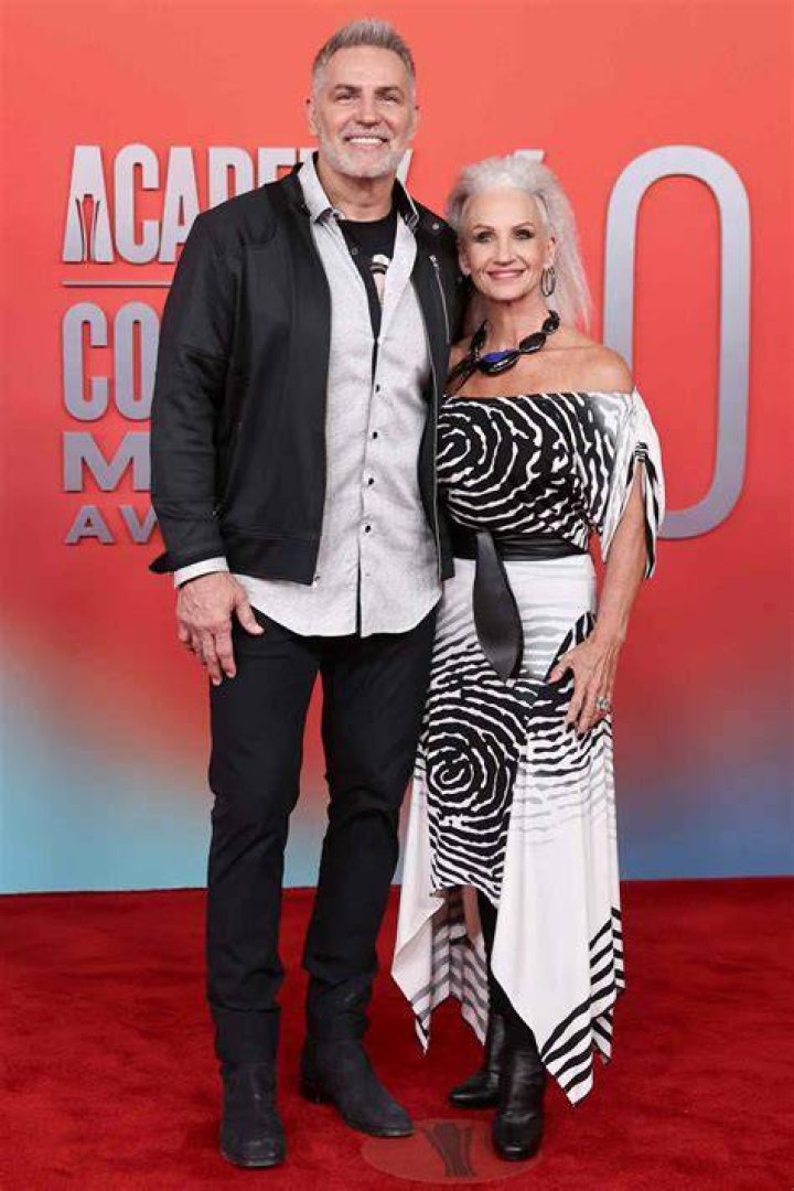 Brenda Carney, Kurt Warner's Wife