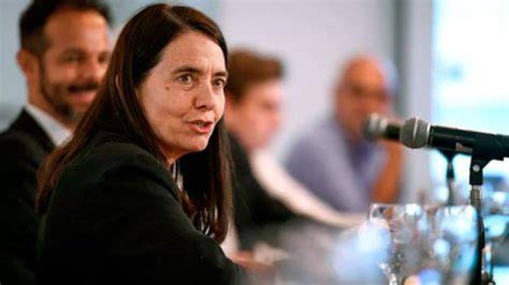Carmen Alvarez