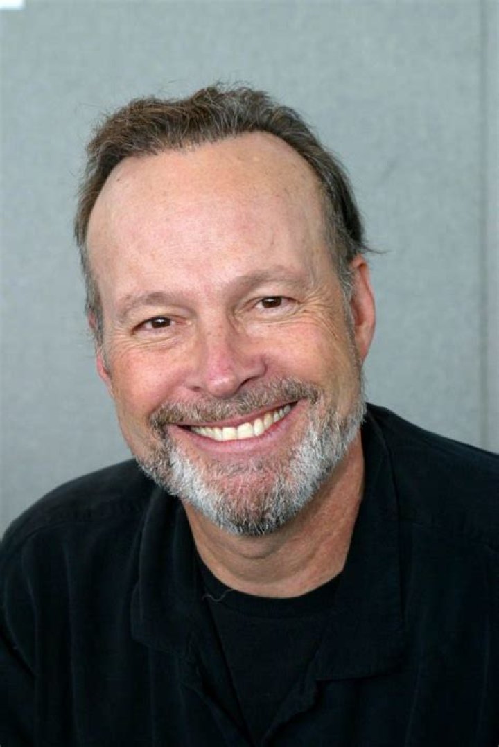 Dwight Schultz Net Worth, Age, Height, Bio, Birthday, Wiki!