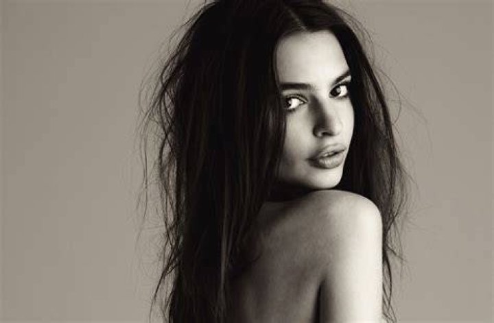 Emily Ratajkowski