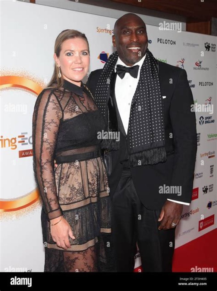 Fiona Barratt, Sol Campbell's Girlfriend