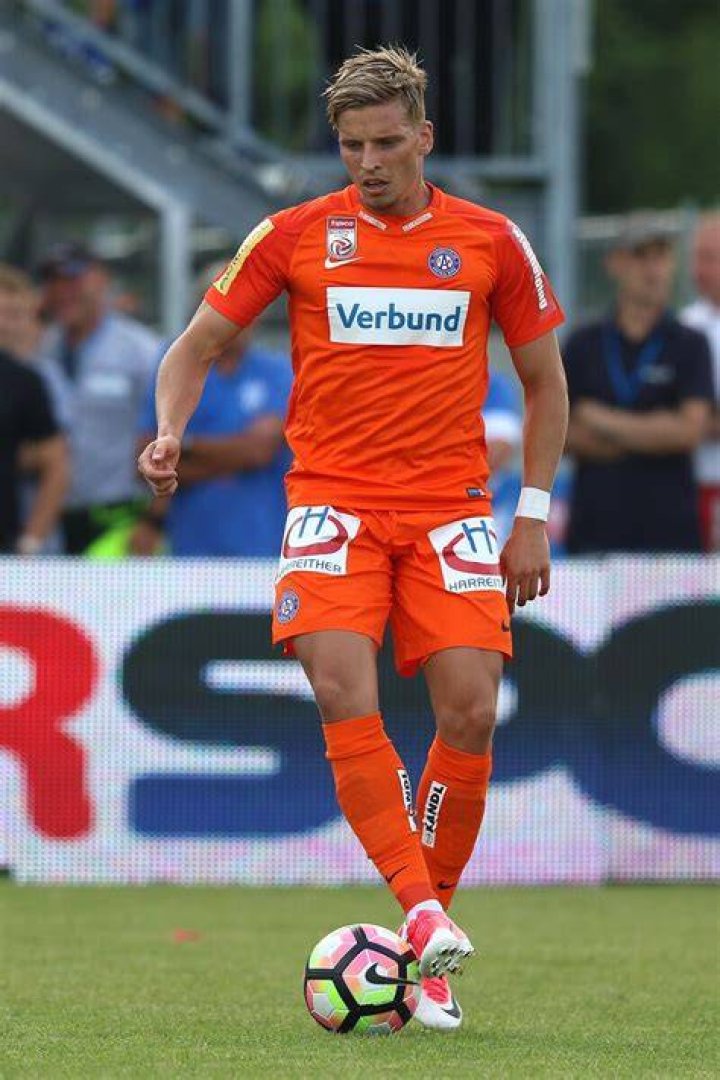 Jens Stryger Larsen