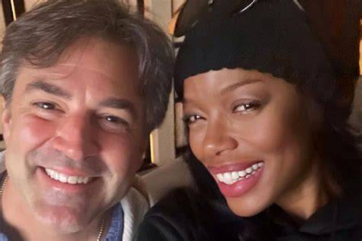 Jill Marie Jones husband