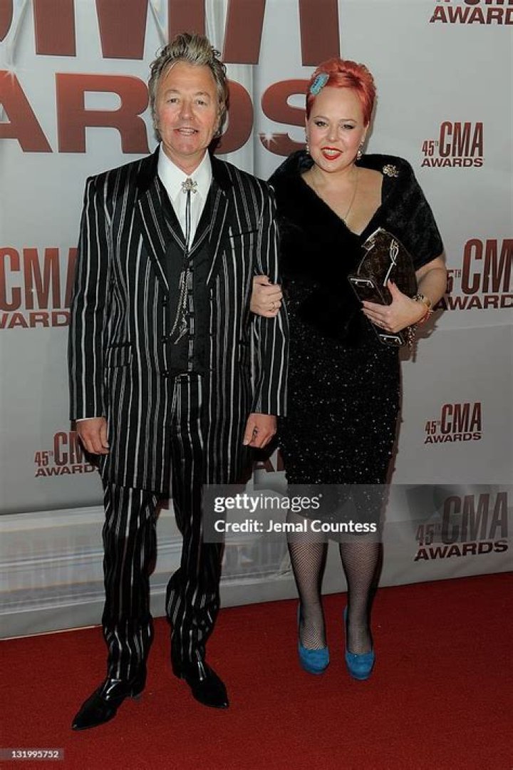 Julie Reiten, Brian Setzer's Wife