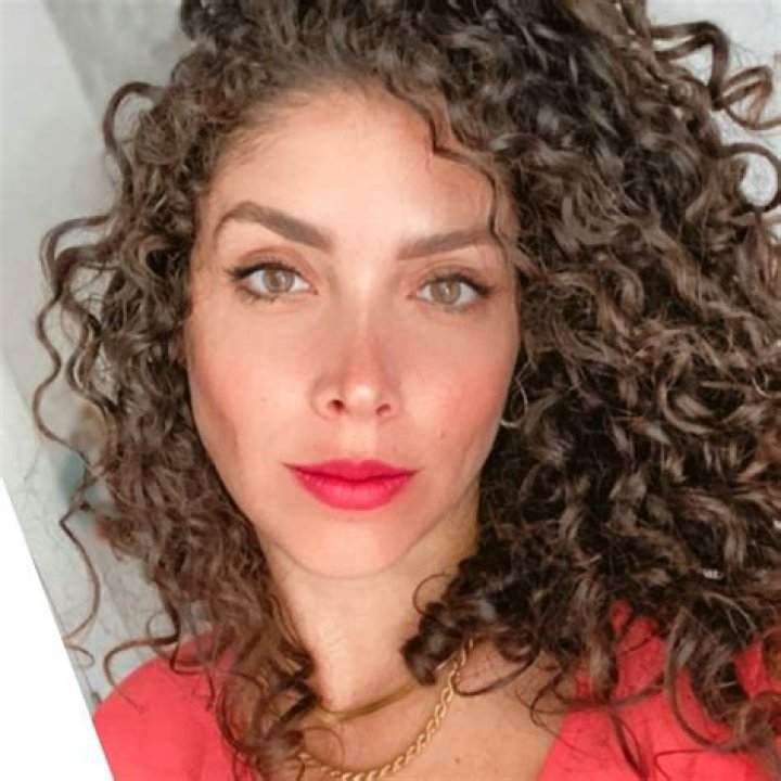Julliana Araes