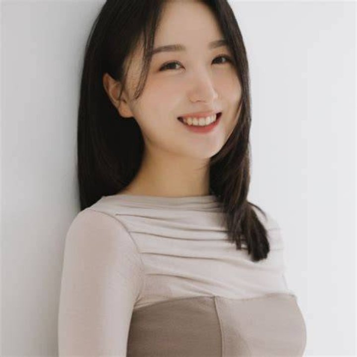 Kim Yoo-jin