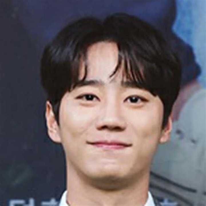 Lee Jun-young