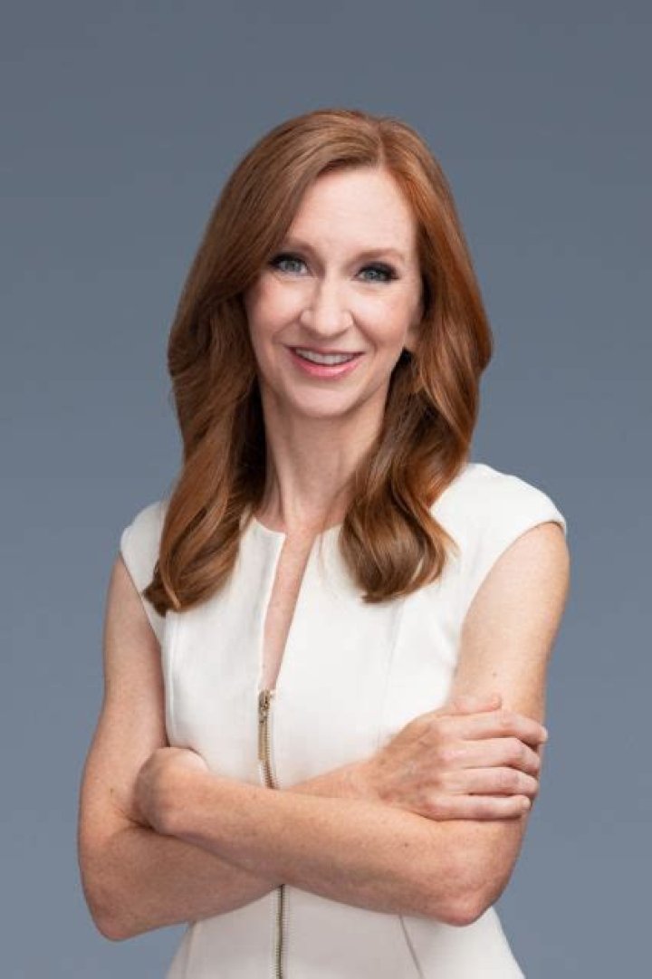 Lisa Desjardins
