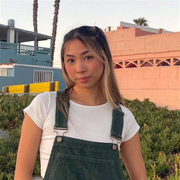 Mikayla Maglalang
