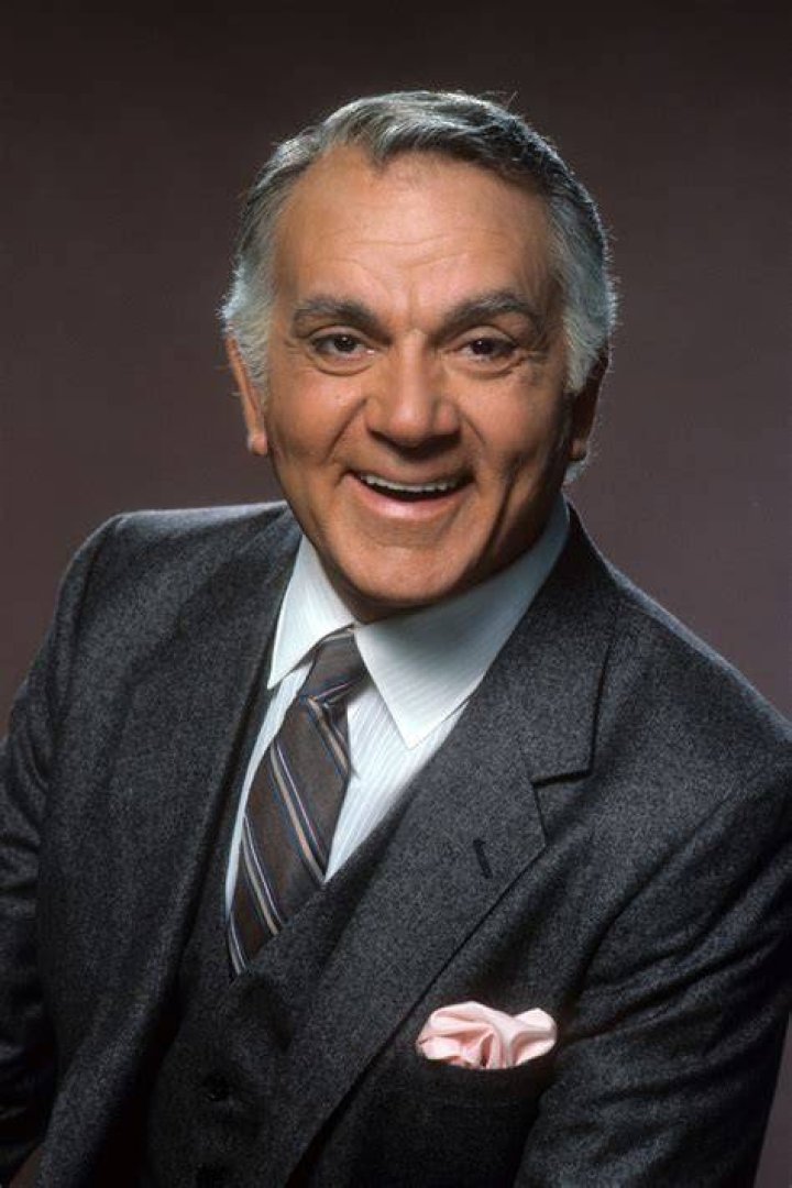 Robert Mandan