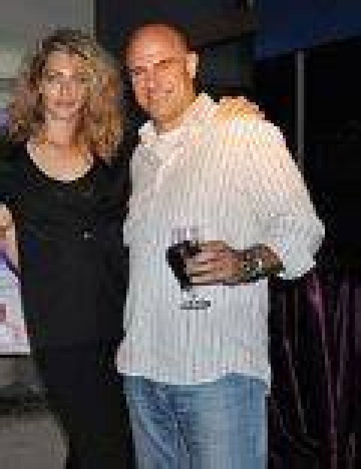 Ron Zuckerman, Michaela Bercu's Husband