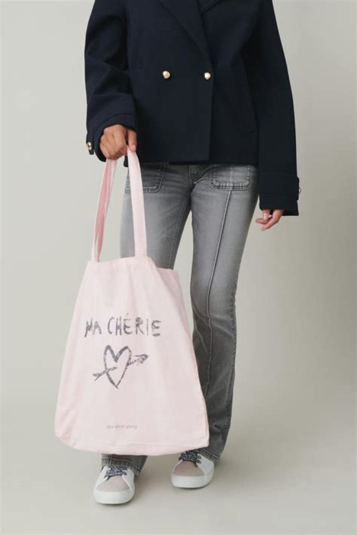 Young Tote