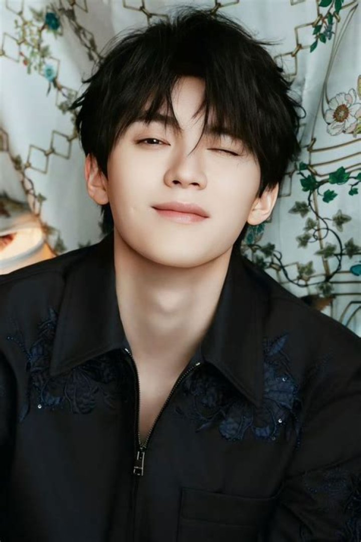 Zhou Yi